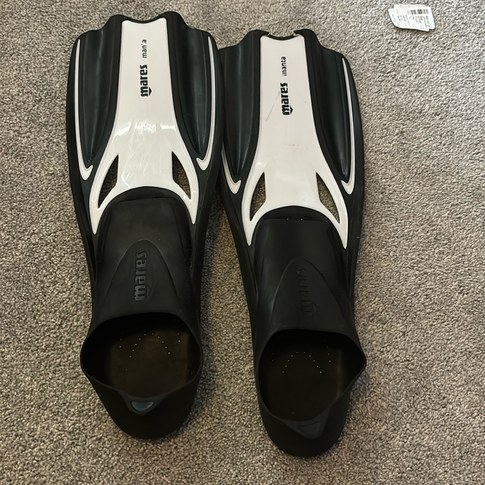 Brand is mares they are fins